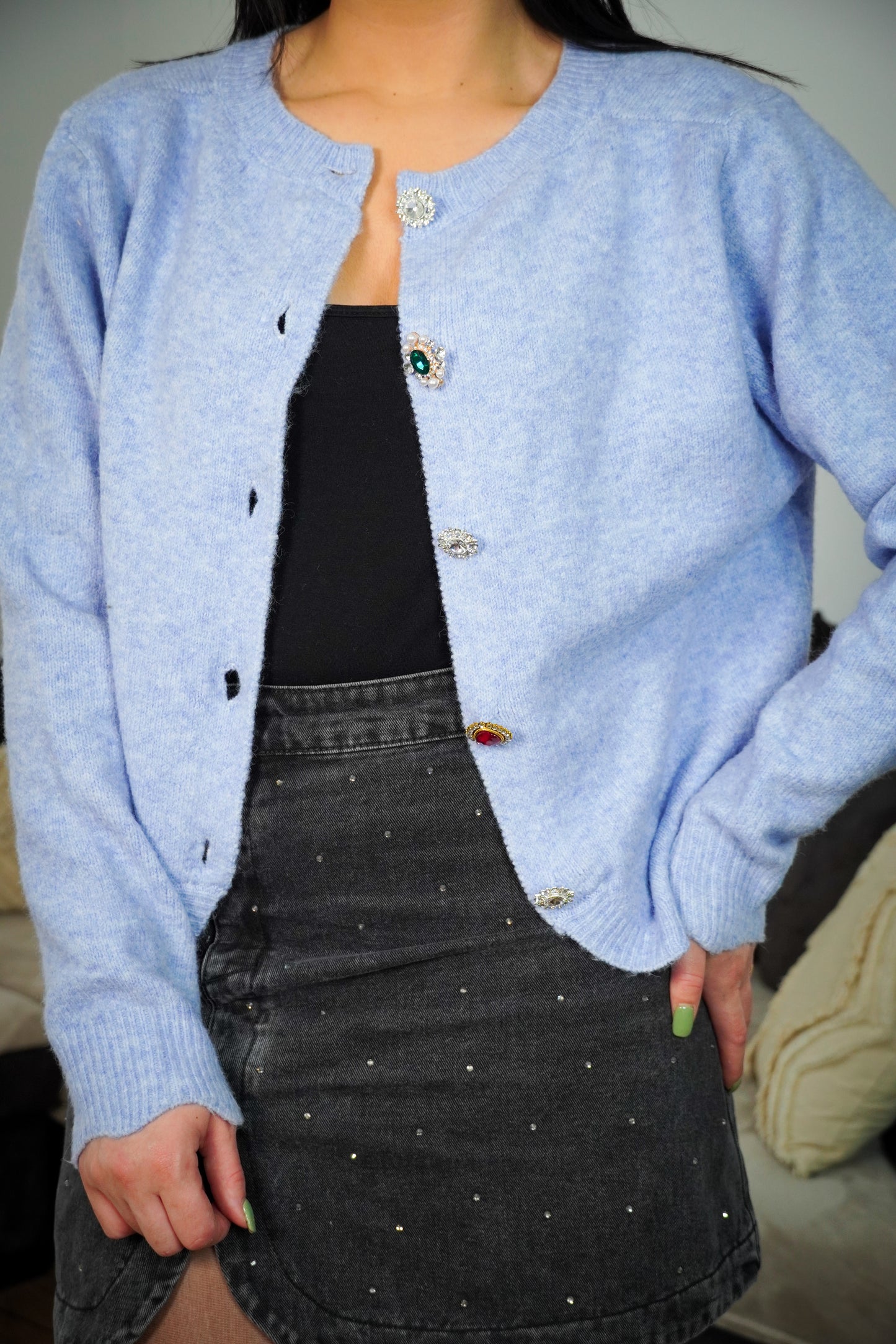 pull ou gilet bleu ciel